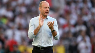 إقالة مدرب الأهلي توروب: سكين في الظهر وسيناريو كولر الوحيد