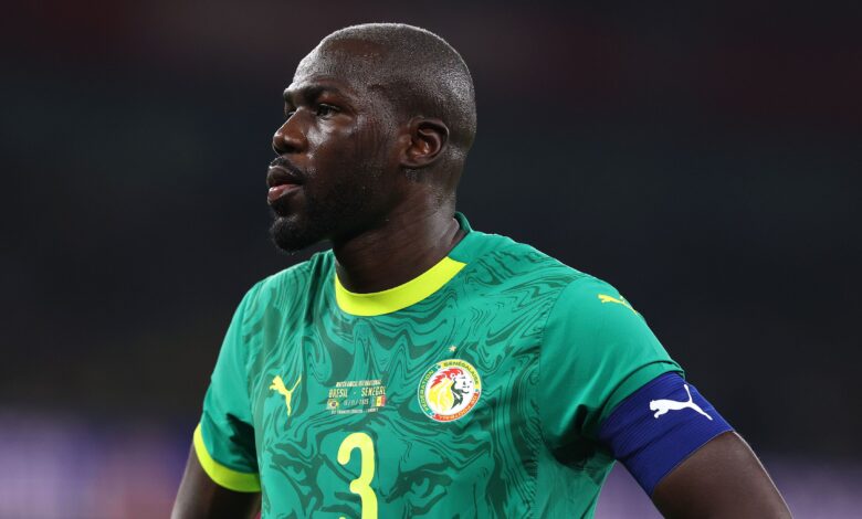 كوليبالي: مشجعي السنغال المحبوسين خلفهم أمة بأكملها