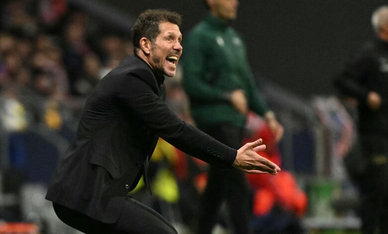 جريزمان وألفاريز: سيميوني ينهي مسلسل الرحيل ويؤكد بقاء النجمين