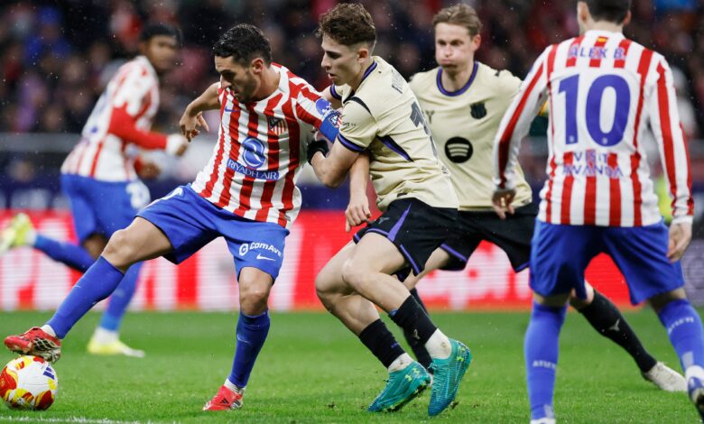 برشلونة في مواجهة أتلتيكو: هل تنجح الرسائل التاريخية في صنع معجزة؟