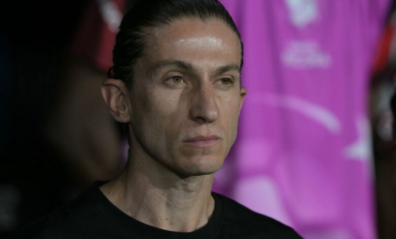 فلامنجو يقيل فيليبي لويس بعد 8 أهداف.. تعرف على الأسباب الحقيقية!