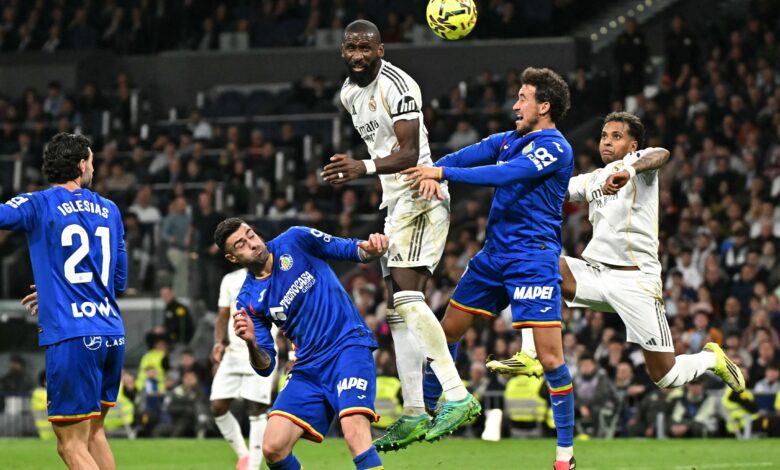 عقوبة حكم VAR.. جدل تدخل روديجر ضد خيتافي يثير الغضب