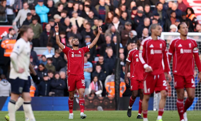 جرايم سونيس عالق في مطار أبوظبي: "أنا محظوظ" وسط الانفجارات