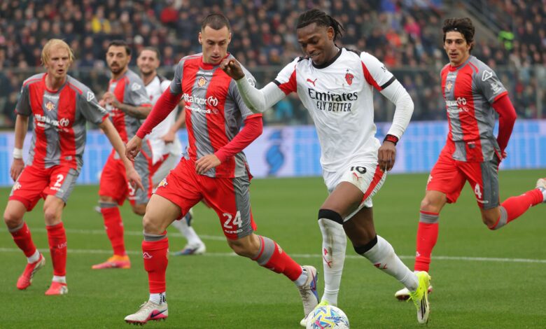 ميلان يكتسح كريمونيزي ويعزز صدارته قبل ديربي الغضب