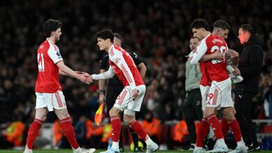 آرسنال يحطم الرقم التاريخي لمانشستر يونايتد في الدوري الإنجليزي