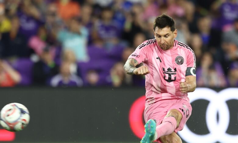 ميسي يعادل بيليه في الركلات الحرة: إنجاز تاريخي في الدوري الأمريكي