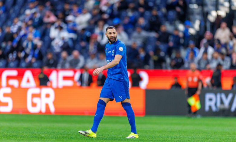 سيرهو جيراسي: هل يهدد برشلونة حلم الاتحاد بضم بديل بنزيما؟