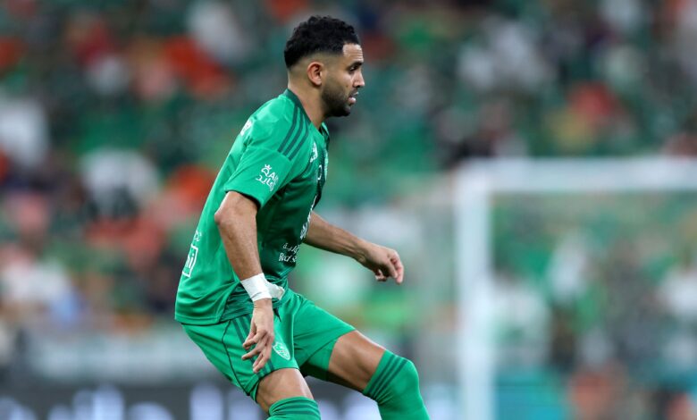 ركلة جزاء محرز في الديربي: خبير تحكيمي يوضح حقيقة الواقعة