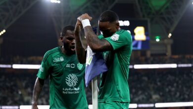 طرد إيفان توني في ديربي جدة: تحليل الخبير التحكيمي لأحقية البطاقة الحمراء