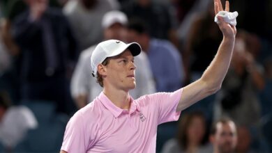 سينر يحطم رقم ديوكوفيتش القياسي ويتجه لتكرار إنجاز فيدرر التاريخي