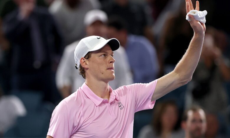 سينر يحطم رقم ديوكوفيتش القياسي ويتجه لتكرار إنجاز فيدرر التاريخي