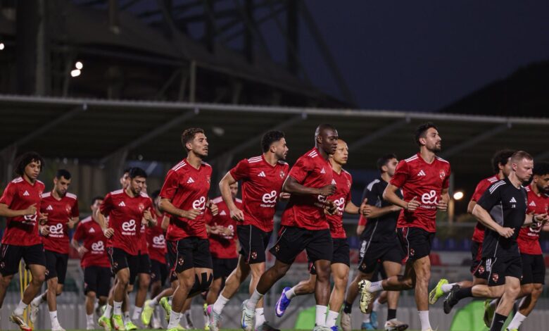 إصابة كريم فؤاد بالرباط الصليبي: نجم الأهلي يغيب عن الملاعب