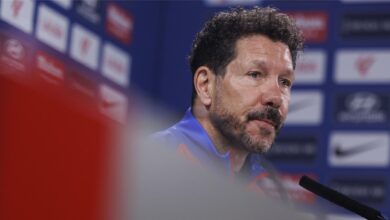 أتلتيكو مدريد يفقد نجميه قبل قمة برشلونة: إصابات تعقد المهمة