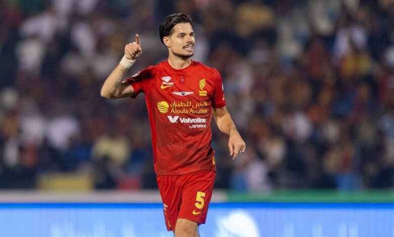 جوليان فايجل يطير لألمانيا.. هل انتهى موسم القادسية؟