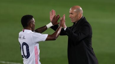 زيدان.. بيريز يراهن على ولاية ثالثة لقيادة ريال مدريد