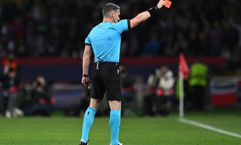 برشلونة وأتلتيكو.. قلق من حكم يثير جدل التوتر