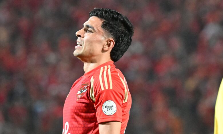 بن شرقي والأهلي: مستقبل اللاعب المغربي في مهب الريح بعد الإخفاق الأفريقي