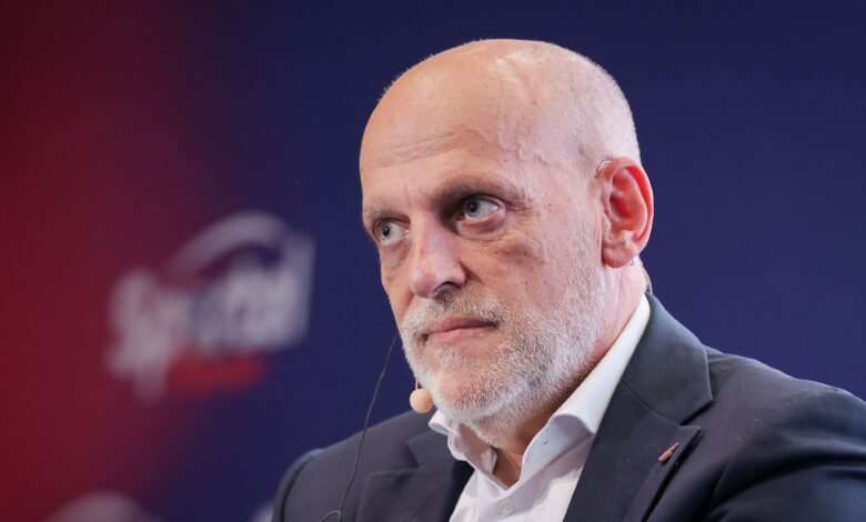 تيباس يستنكر هتافات الإسلام ضد يامال.. ورابطة الليجا تدين العنصرية