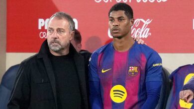 هانسي فليك يوجه تحذيرًا لراشفورد قبل برشلونة وأتلتيكو