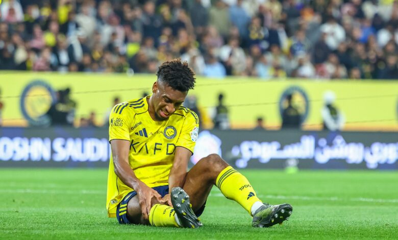 عودة كومان ومارتينيز للنصر: تحديد موعد ظهورهما بعد غياب مؤثر