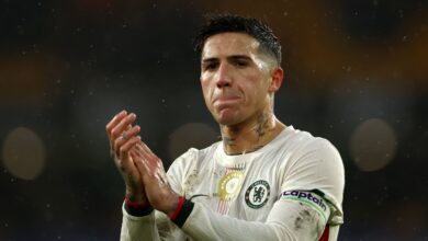 موقف تشيلسي من عودة إنزو فرنانديز بعد الحظر الداخلي