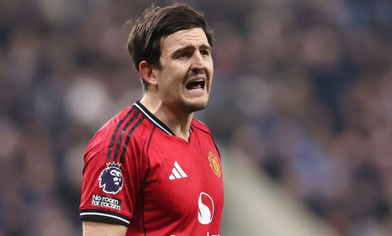 هاري ماجواير لن يغادر! عقد جديد حتى 2027 لمدافع مانشستر يونايتد