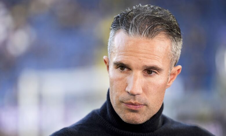 التشكيلة المتوقعة لفينورد: قرار فان بيرسي قبل مواجهة NEC