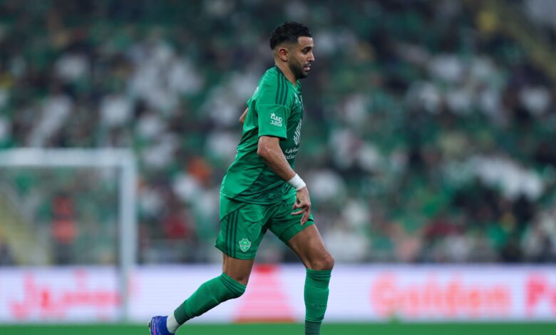 رياض محرز يثير أزمة في الأهلي السعودي رغم ثلاثية ضمك