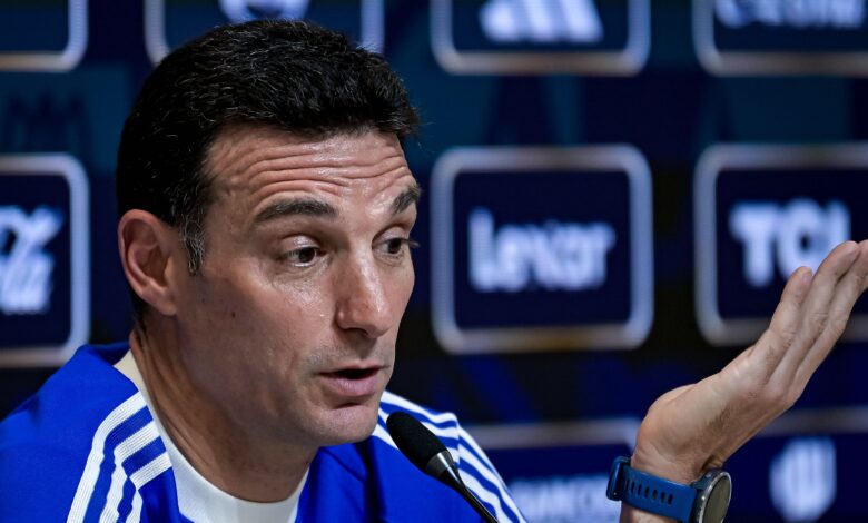 سكالوني: ميسي سيصل لهدفه 1000 بسهولة.. ويتحدث عن مستقبله