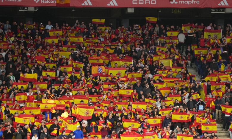 الهتافات العنصرية ضد الإسلام: الحكومة الإسبانية تقرر التصعيد