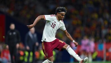 والد يامال يطالب بالاحترام المتبادل بعد هتافات عنصرية ضد الإسلام