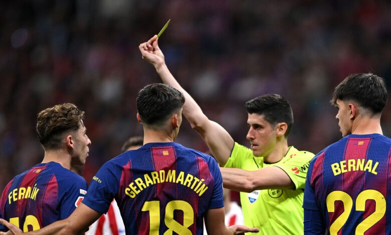 تقنية الفيديو تنقذ برشلونة من الطرد أمام أتلتيكو مدريد