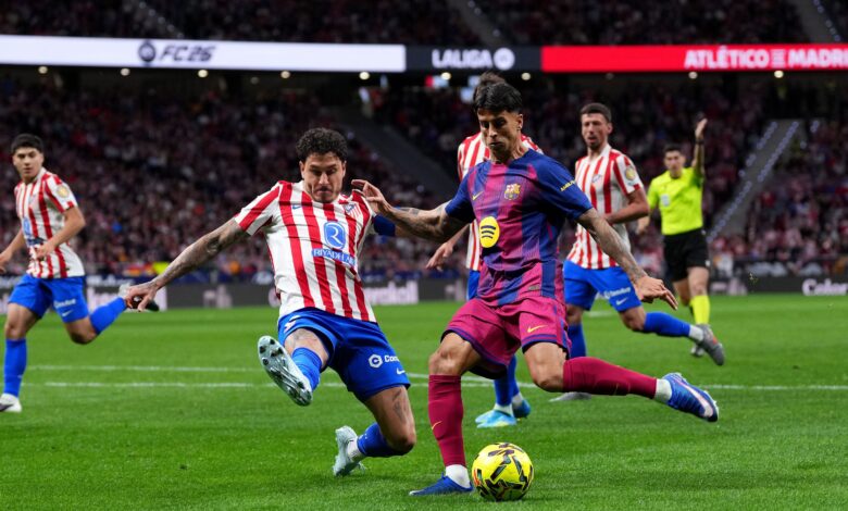 جواو كانسيلو: غرفة الملابس تدافع عنه وبرشلونة ينتظر هدية الهلال