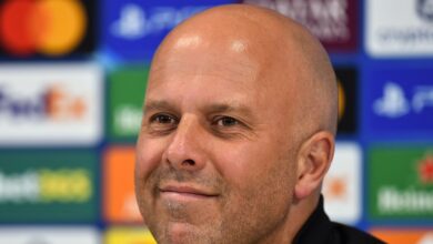 سلوت يوضح غياب صلاح أمام باريس سان جيرمان