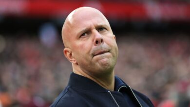 غضب مشجعي ليفربول.. لافتات ضد زيادة أسعار التذاكر