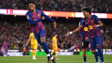 بول لوزانو ينتقد لاعبي برشلونة.. والجماهير تجبره على الهروب