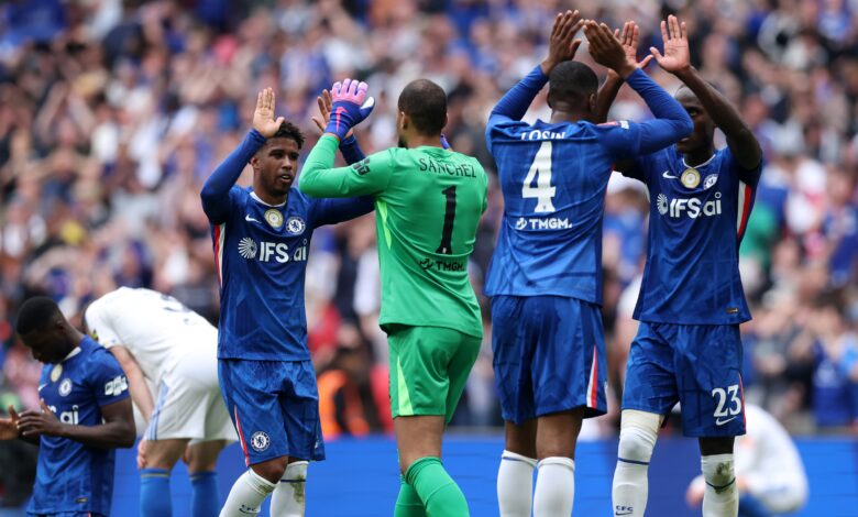 كريستال بالاس في قلب معركة تشيلسي على المدرب الجديد