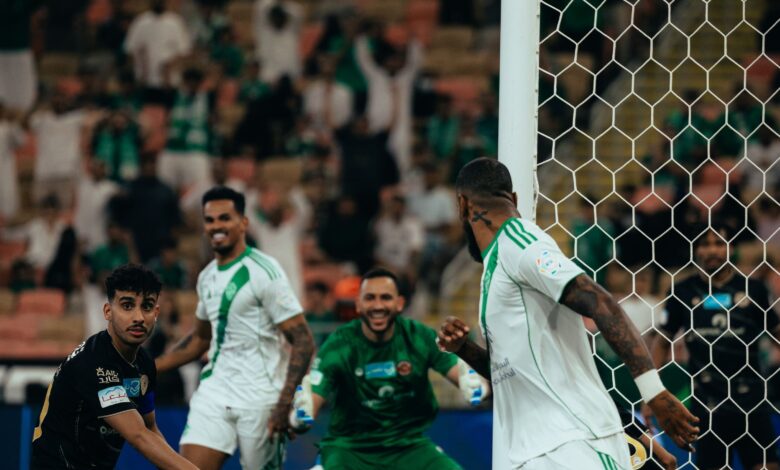 الأهلي يستعيد بريقه ويزيح الهلال مؤقتًا.. بثلاثية في شباك ضمك