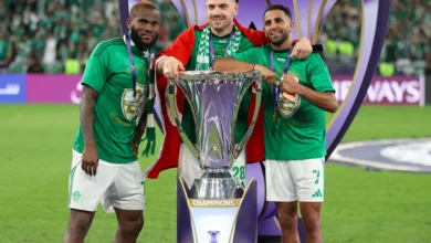 زكريا يعيد «نطحة زيدان» بعد 10 سنوات