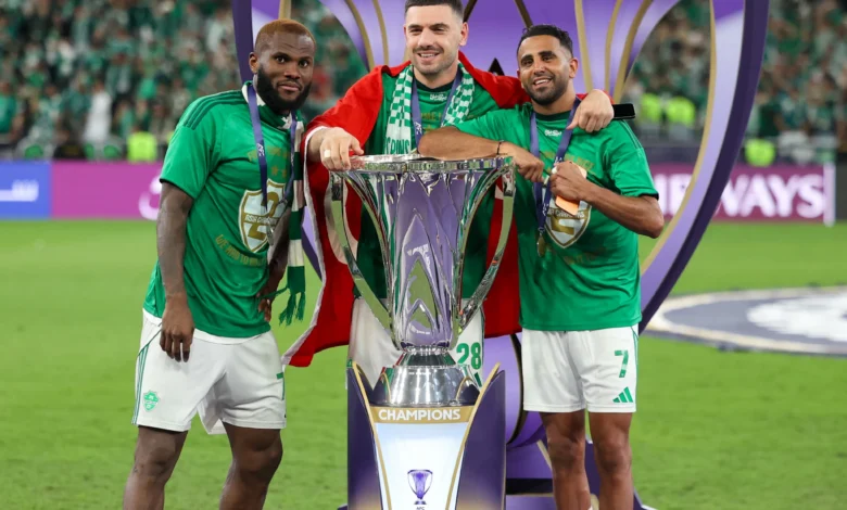 زكريا يعيد «نطحة زيدان» بعد 10 سنوات