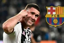 دوشان فلاهوفيتش يجمّد تجديد عقده.. ويتابع برشلونة