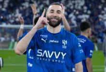 بنزيما يصدم الهلال.. رفض الرحيل يعقد خطط إنزاغي