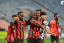 الرياض يهزم الفتح ويتمسك بآماله