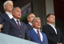 تصريحات بيريز تثير ردًا قويًا من رئيس برشلونة المؤقت