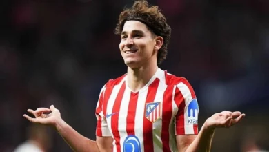 أتلتيكو مدريد يهاجم شائعات برشلونة: ألفاريز ليس للبيع