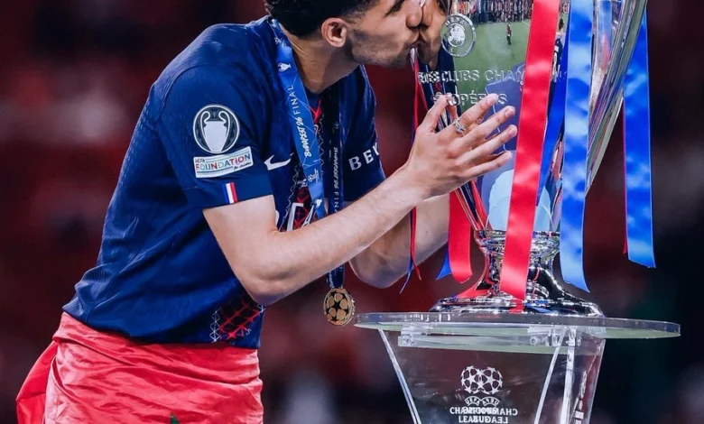 حكيمي: أول عربي يفوز بدوري أبطال أوروبا مرتين توالياً