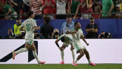 كأس العالم 2026: الجزائر تضمن مقعدًا في دور الـ32