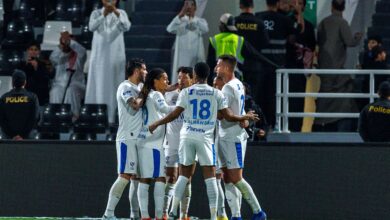 نجم الهلال يقترب من أياكس