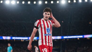 برشلونة والذكاء الاصطناعي يقترح 5 بدائل لألفاريز