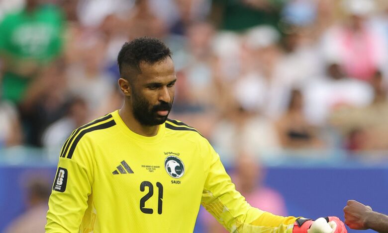 أمين بخاري يوقع للدرعية خلفاً للعويس في دوري روشن السعودي